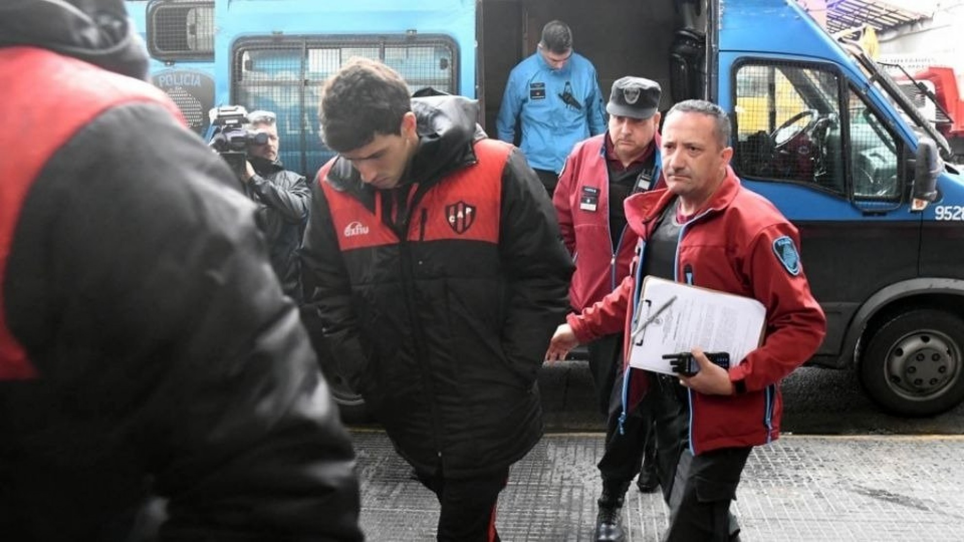 Tras el escándalo en Barracas-Patronato, liberaron a los cuatro jugadores del "Patrón" que se enfrentaron con la Policía